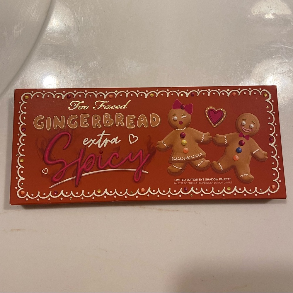 Too Faced Gingerbread Extra Spicy Palette